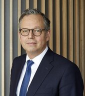 Dr. Stefan Rindfleisch